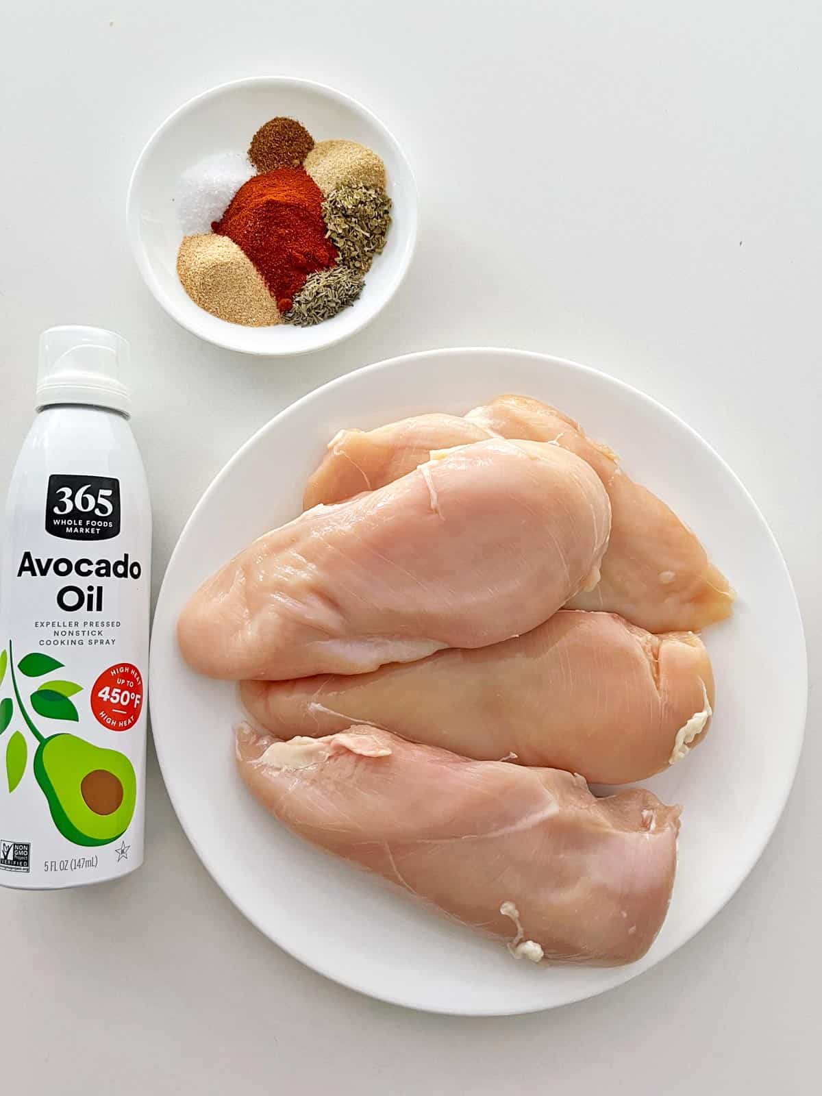The ingredients needed to make Cajun chicken. 