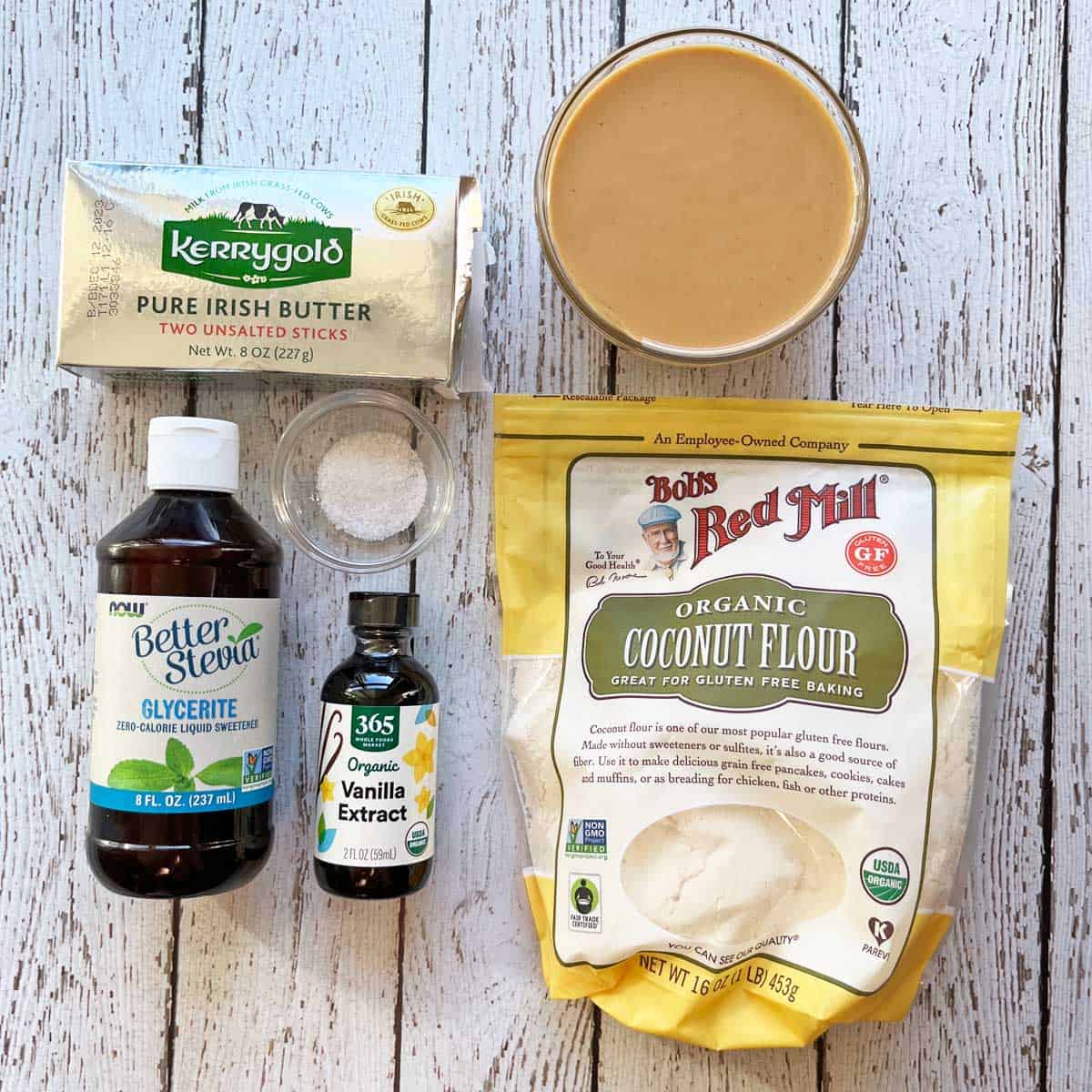 The ingredients needed to make a keto peanut butter fudge. 