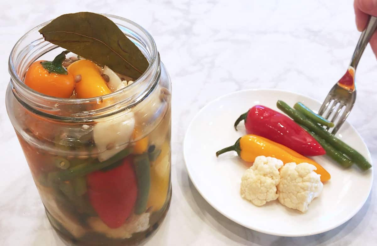 Quick pickles are served. 