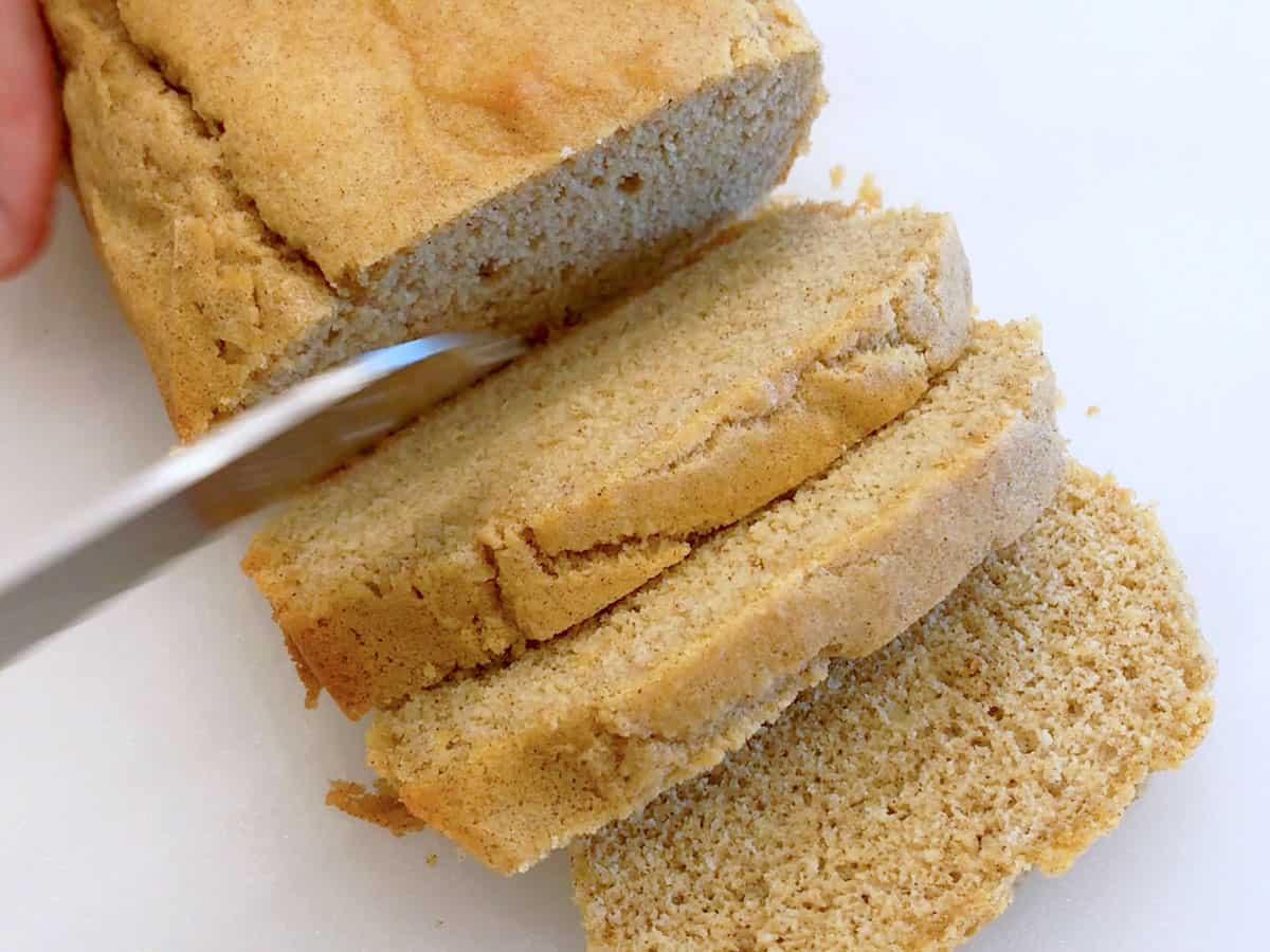 Slicing almond flour bread.