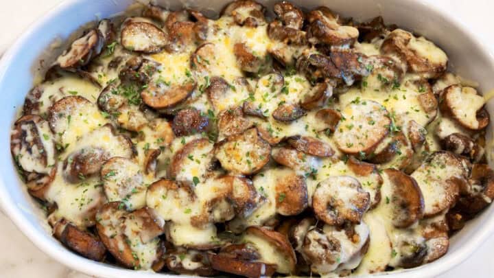 The casserole is served.