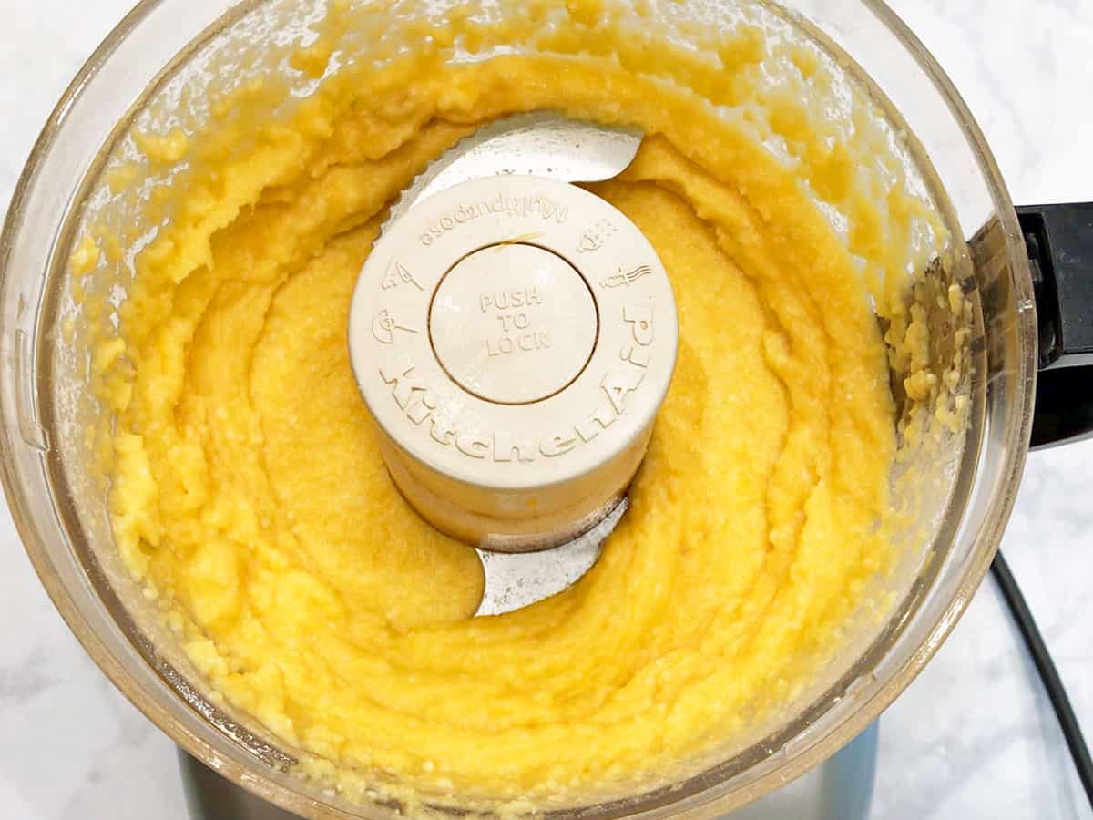 The mash is ready in the food processor.